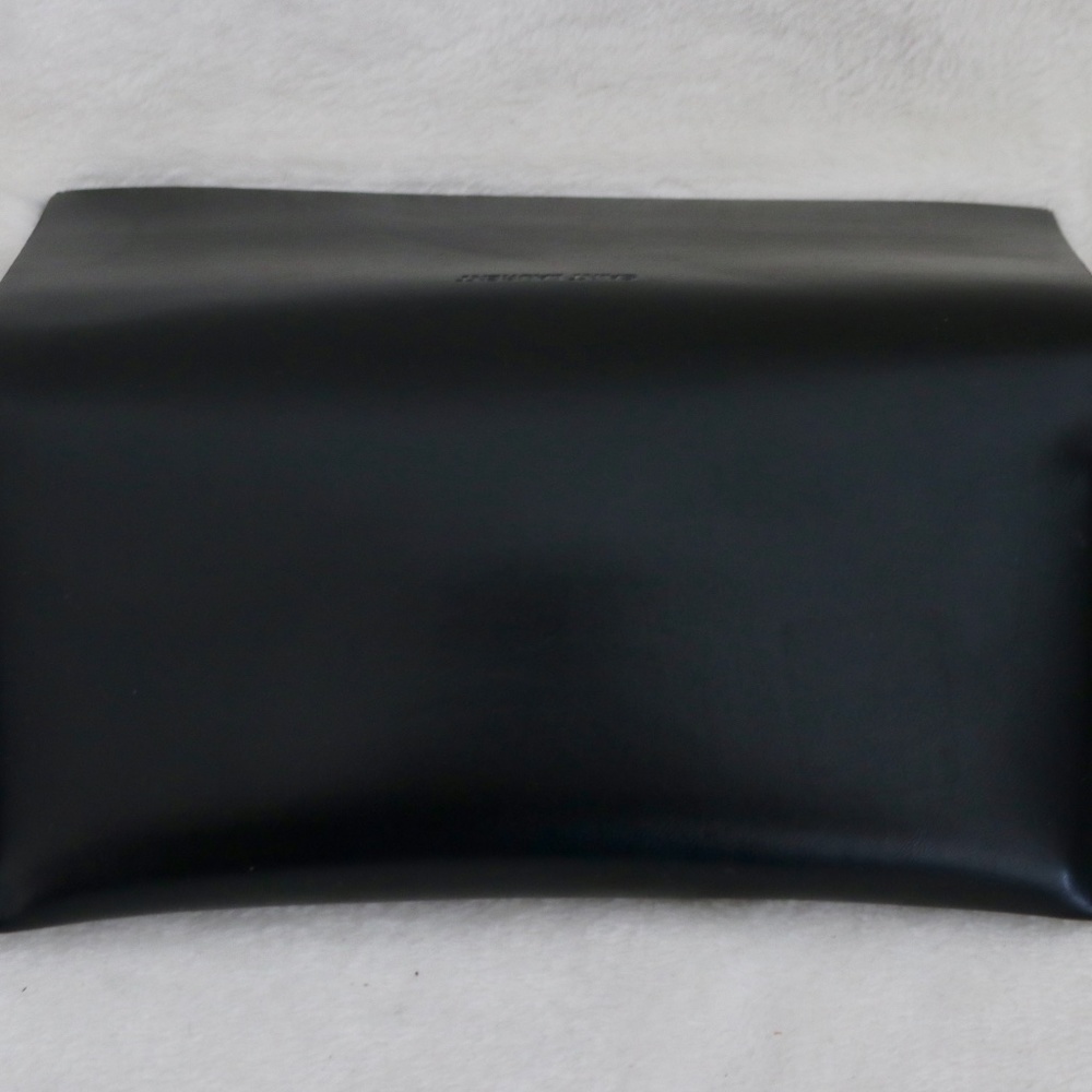 Saint Laurent Black leather Eye Glasses case - Picture 6 of 7